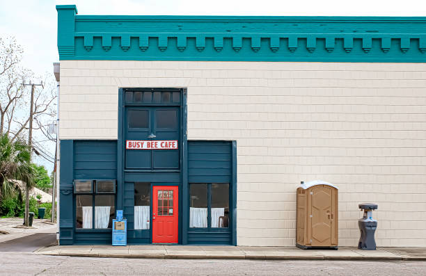 Best Luxury portable toilet rental  in Mckees Rocks, PA