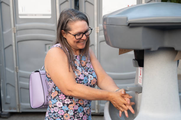 Best Luxury portable toilet rental  in Mckees Rocks, PA
